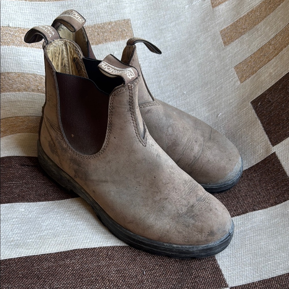 Blundstone Brown Leather Chelsea Boots